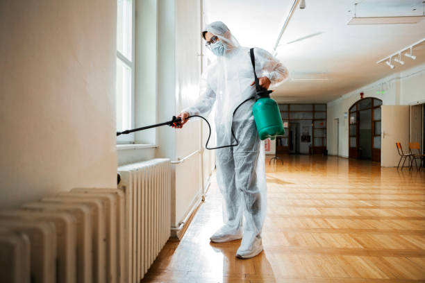 Best Commercial Pest Control Services  in Omro, WI